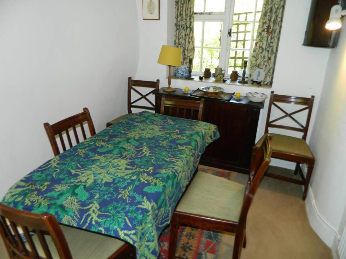 River Cottage A Country Retreat In Wooded Gardens East Stoke  Екстер'єр фото
